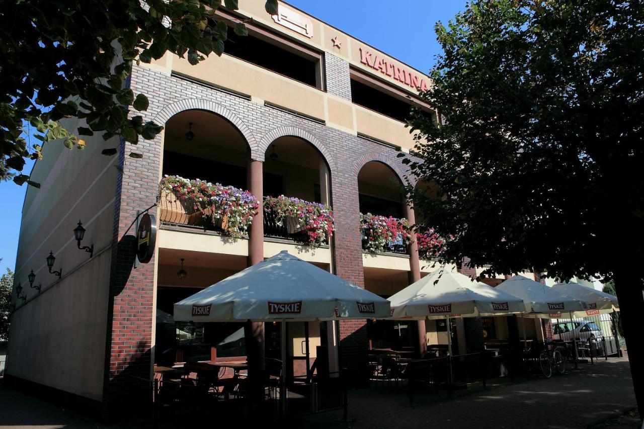 Hotel Katrina Ostrzeszów Esterno foto